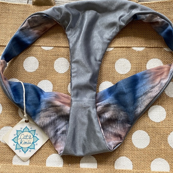 ⭐️ 3 for $25⭐️ NWT ** Cat’s Kimis bikini size M - Picture 4 of 4